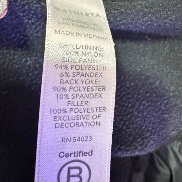 ATHLETA S Black on Black Mid length Nylon Winter Coat GORGEOUS - Picture 7 of 7